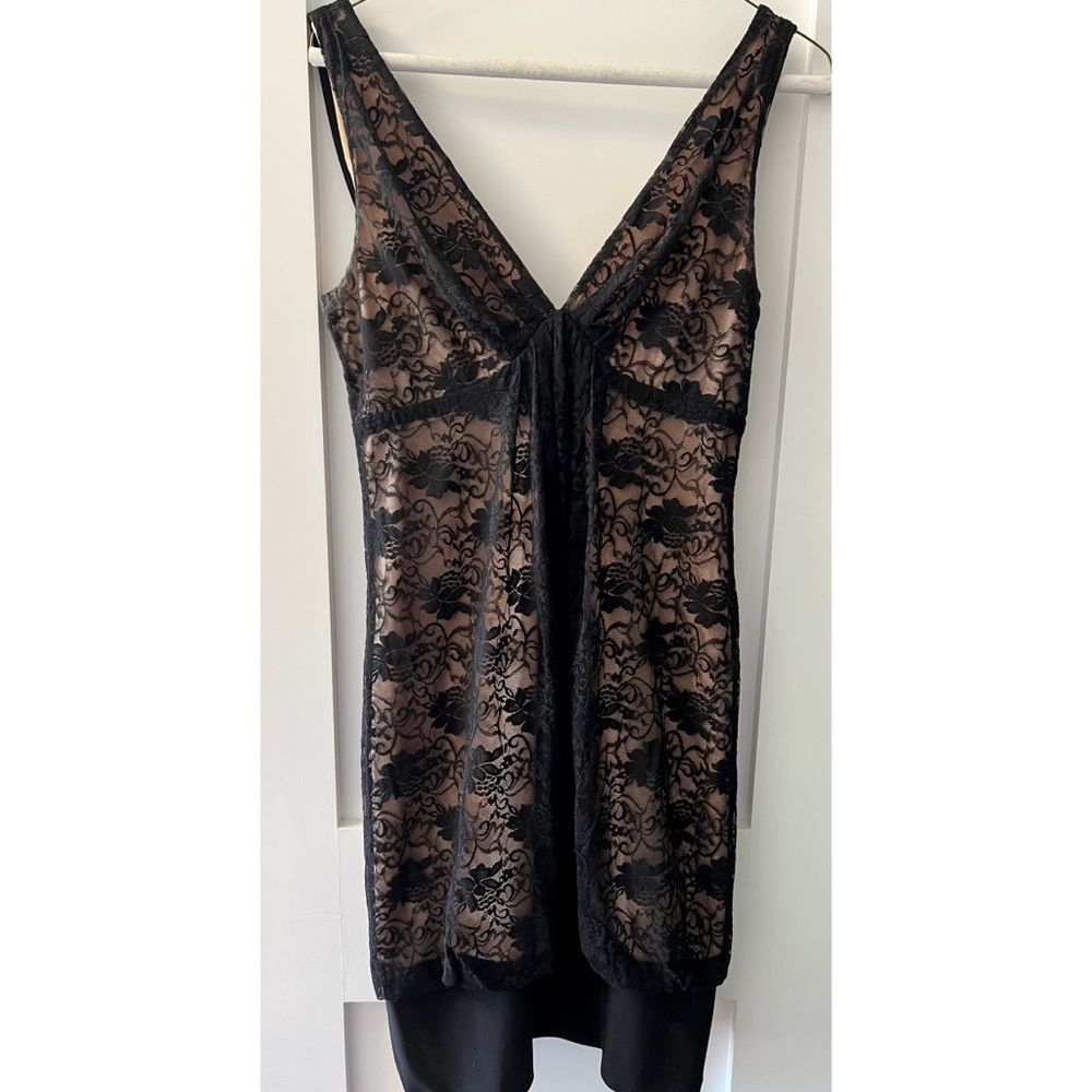 Black Lace Fitted Dress